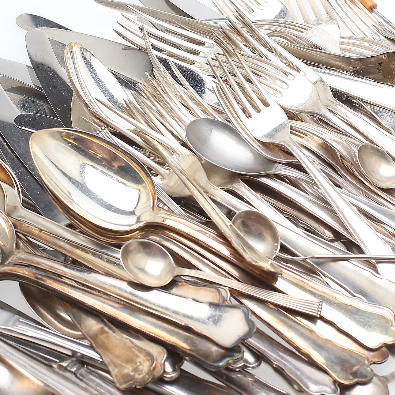 BESTICK, ca 83 delar, nysilver/rostfritt stål, 1900-tal.