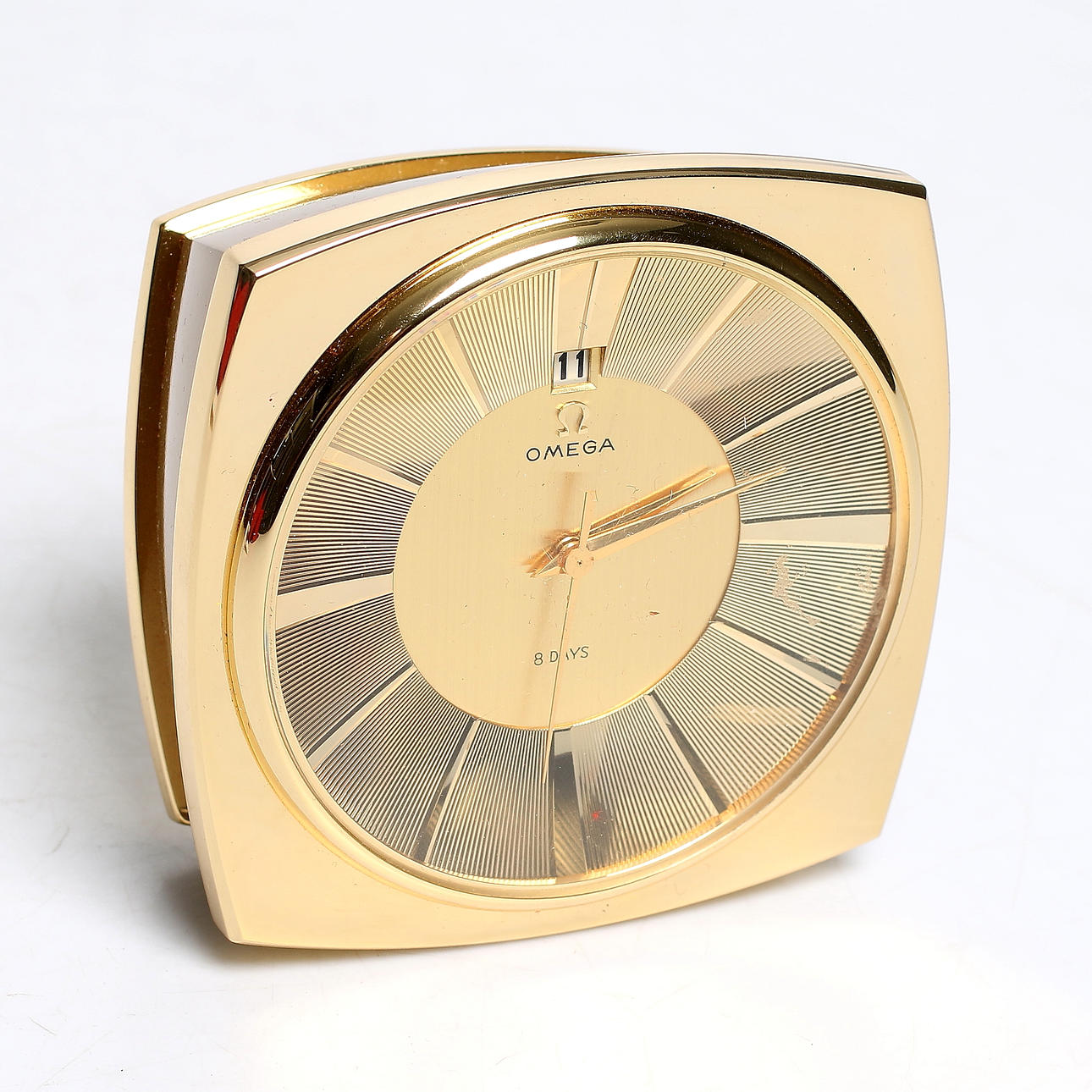 BORDSUR, Omega, "8 days", omkring 1900-talets mitt.