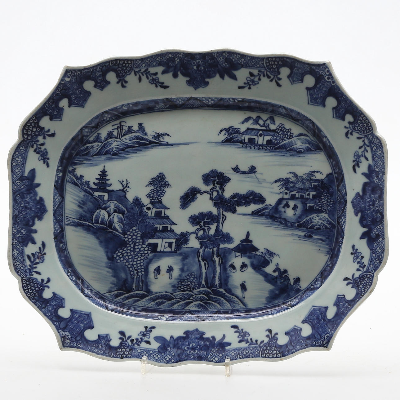 STEKFAT, porslin, Kina, Ch'ien-Lung, 1736-1795.