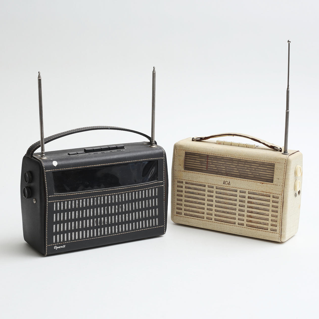 TRANSISTORRADIOER, 2 stk AGA/Radiola, 20. årh.