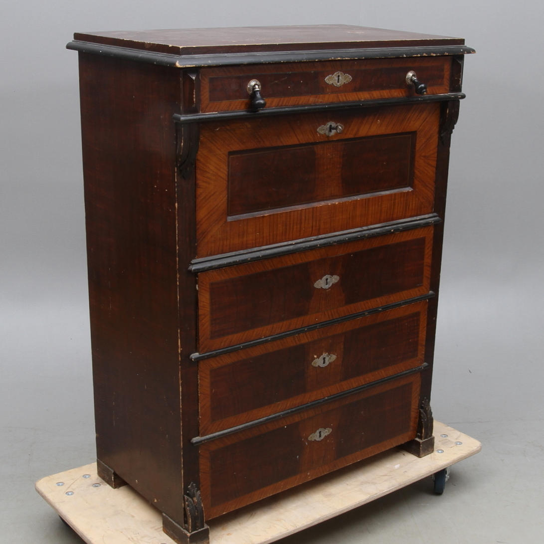 SKRIVBYRÅ, nyrenässans, omkring sekelskiftet 1900.