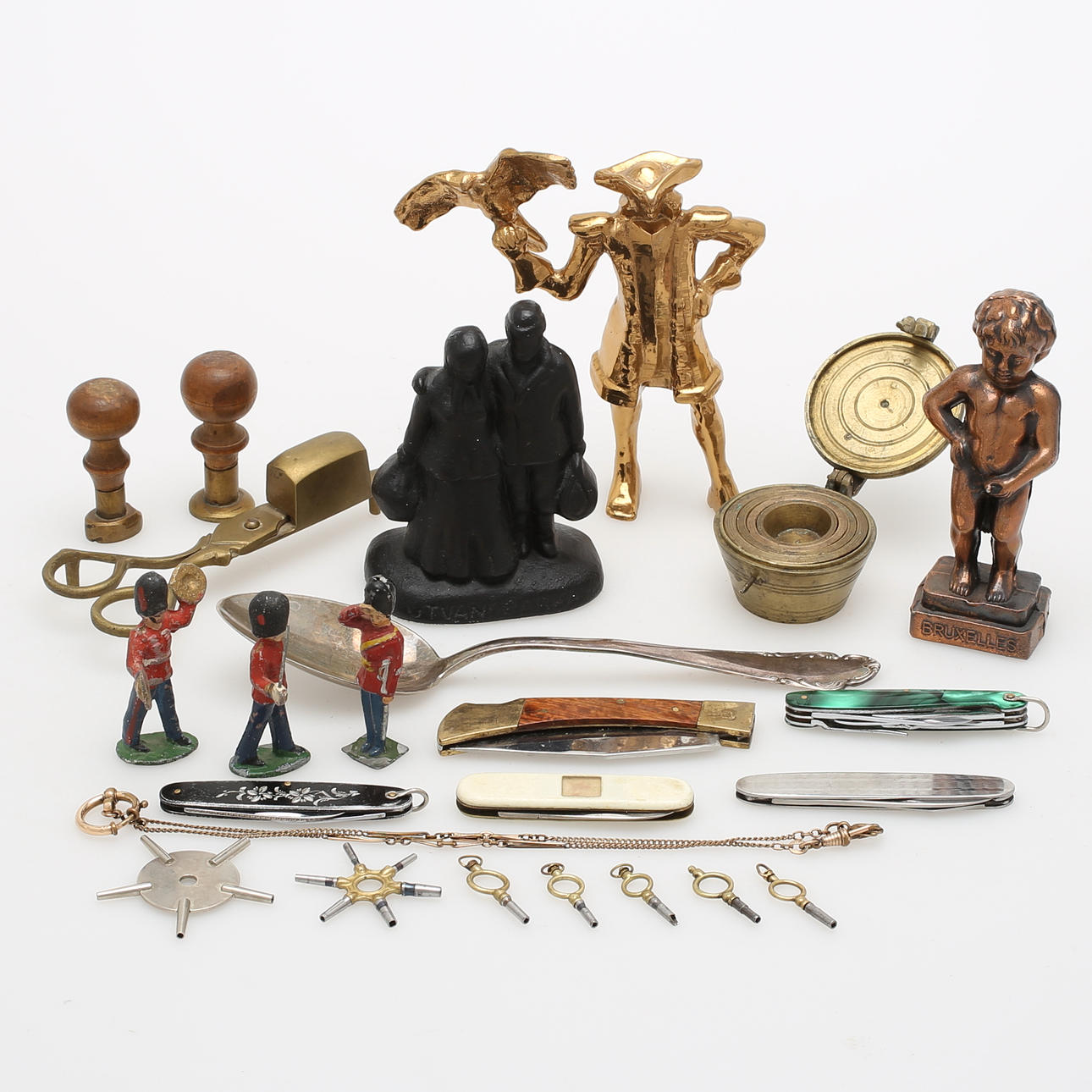 VIKTSATS, FICKKNIVAR, STÄMPLAR m m, 24 delar, silver, mässing, tenn.