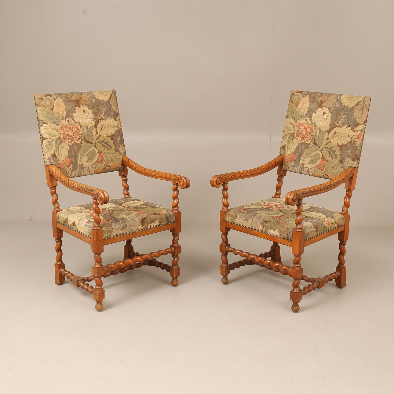 Two baroque armchairs, 19th century.