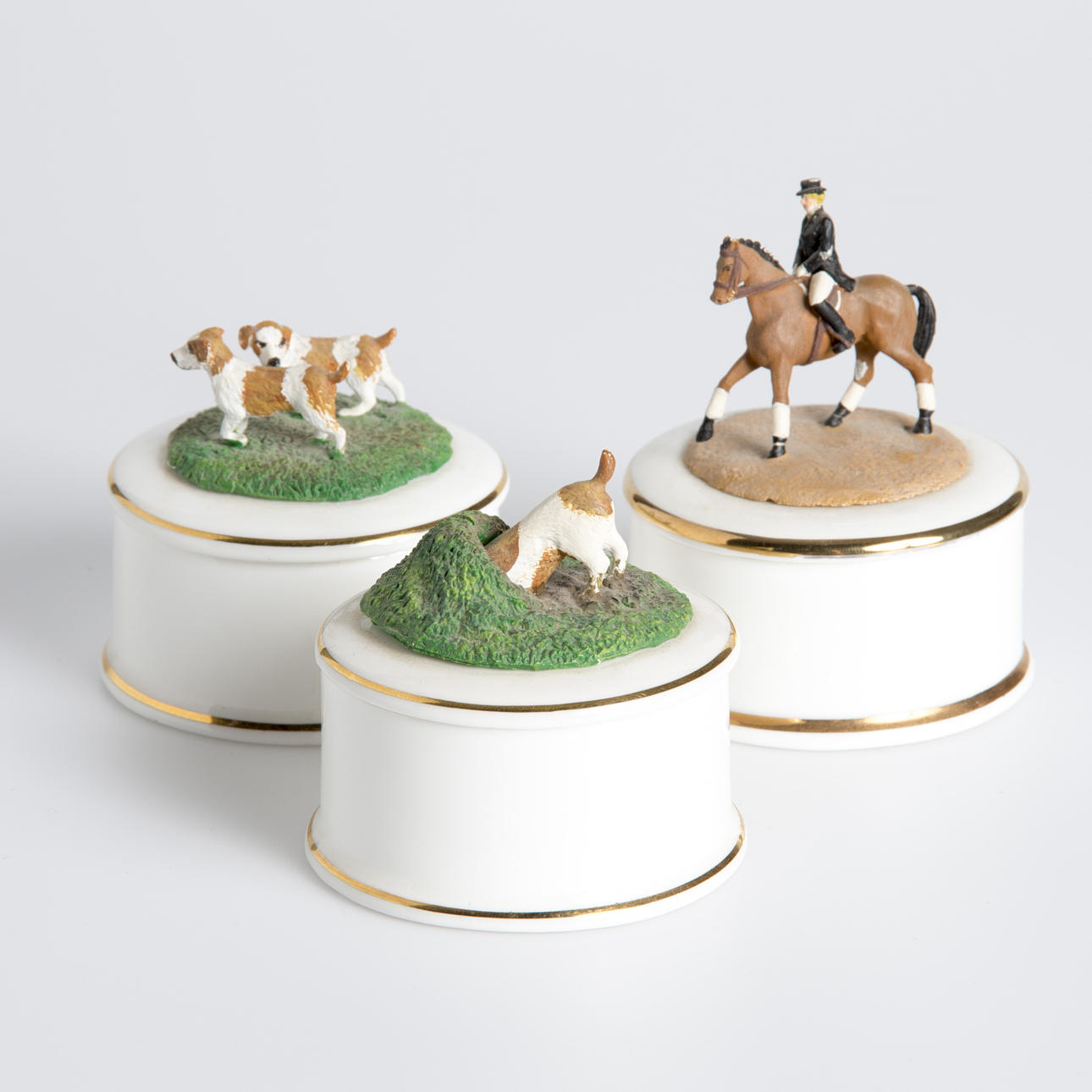 LOCKDOSOR, 3 stycken, porslin, England.