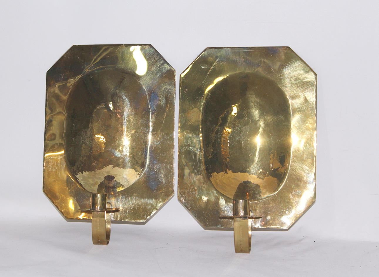 VÄGGLAMPETTER, paret, mässing, R. Essen 1994.