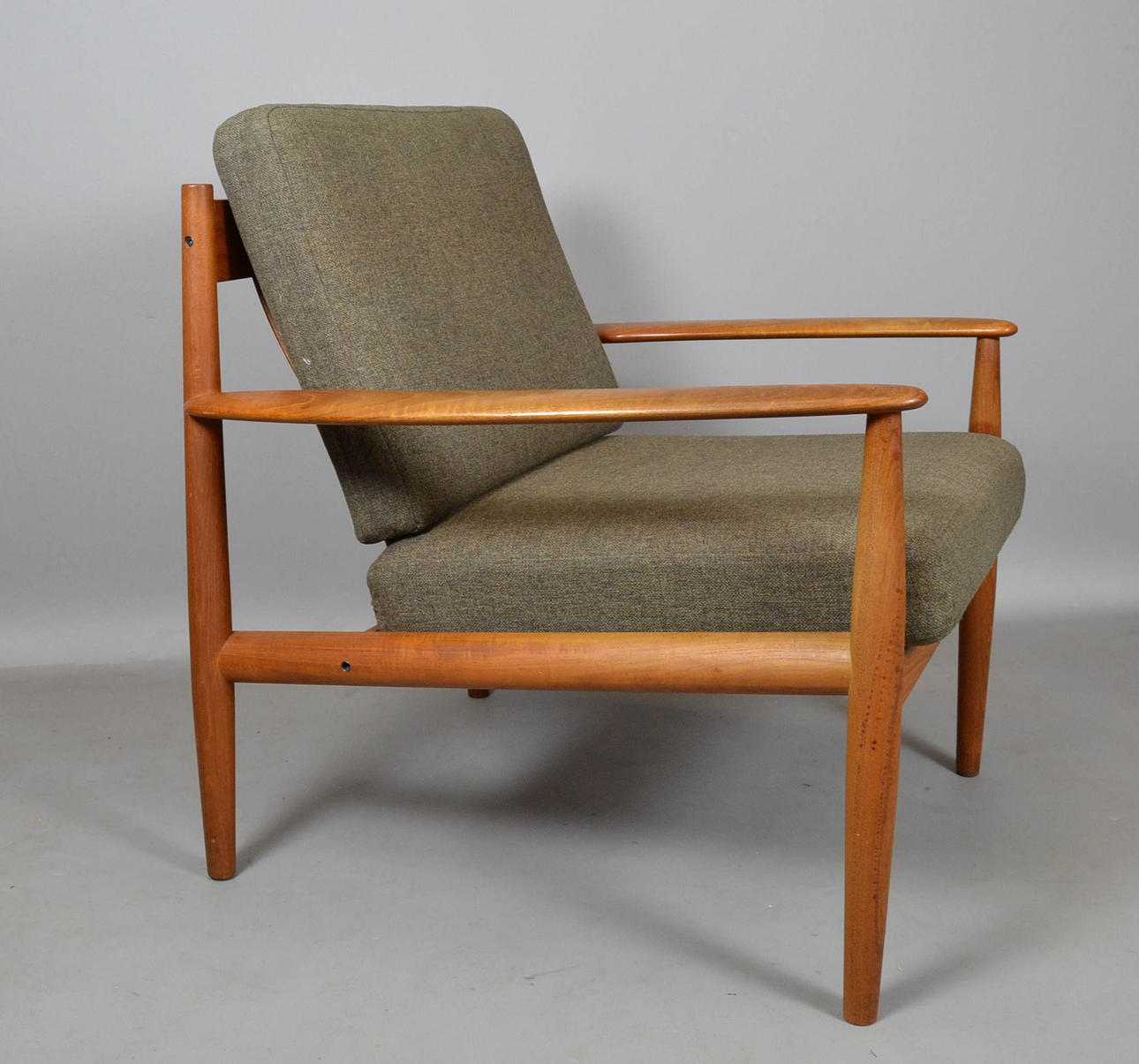 GRETE JALK. FÅTÖLJ, CADO DANMARK.