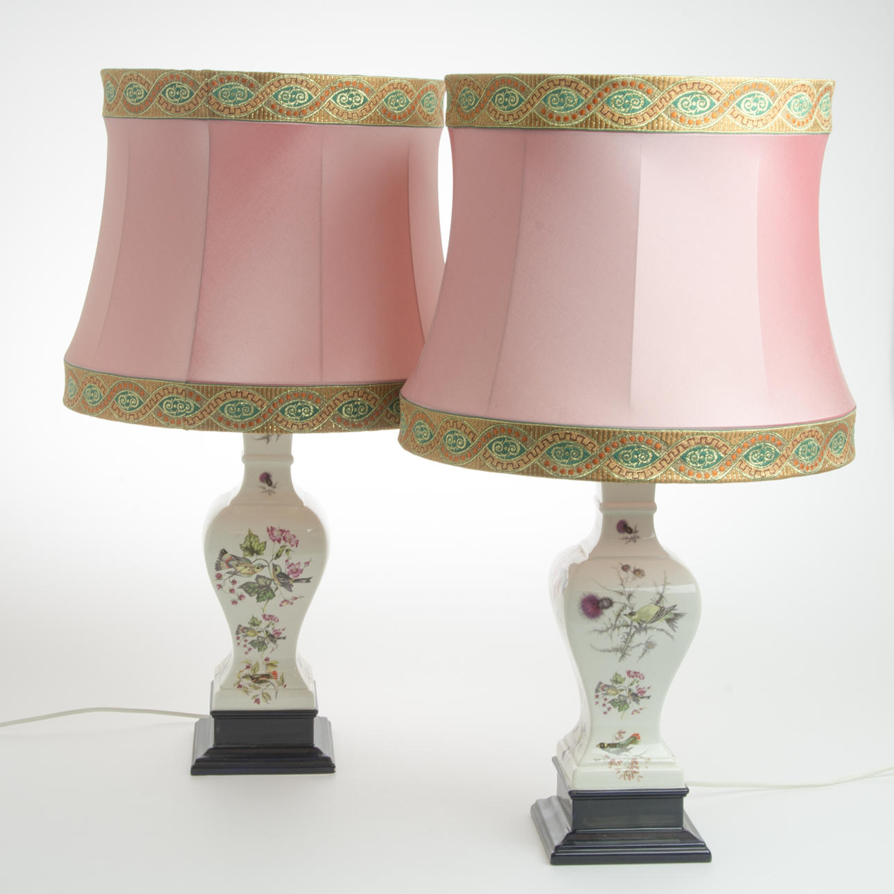 BORDSLAMPOR, 1 par, porslin, Elpe armaturer AB.