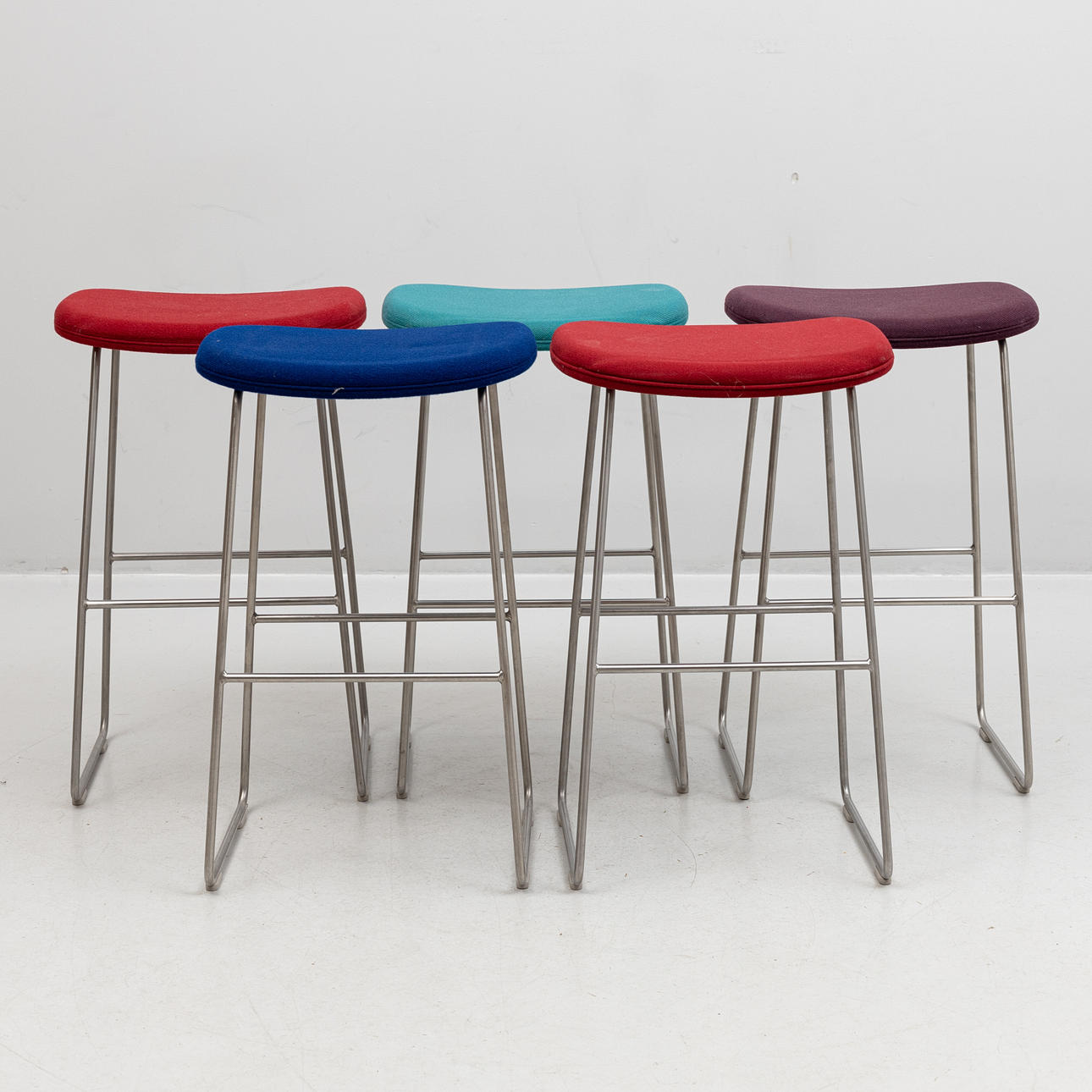 JASPER MORRISON. 5 st, Barstolar, 'Morrison Stool' , Cappellini ...