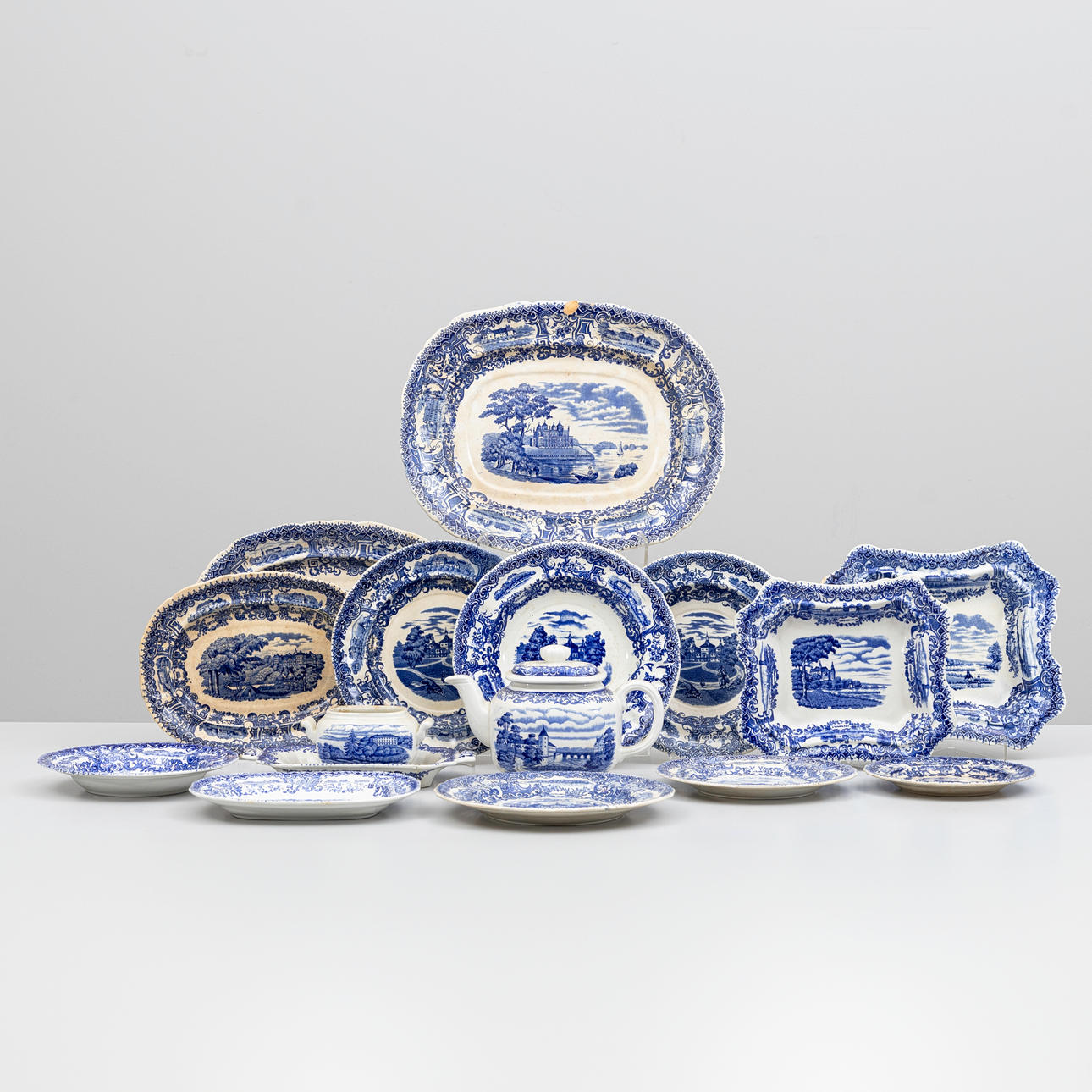 A 53-piece flintware set, “Svenska Slott”, Rörstrand.