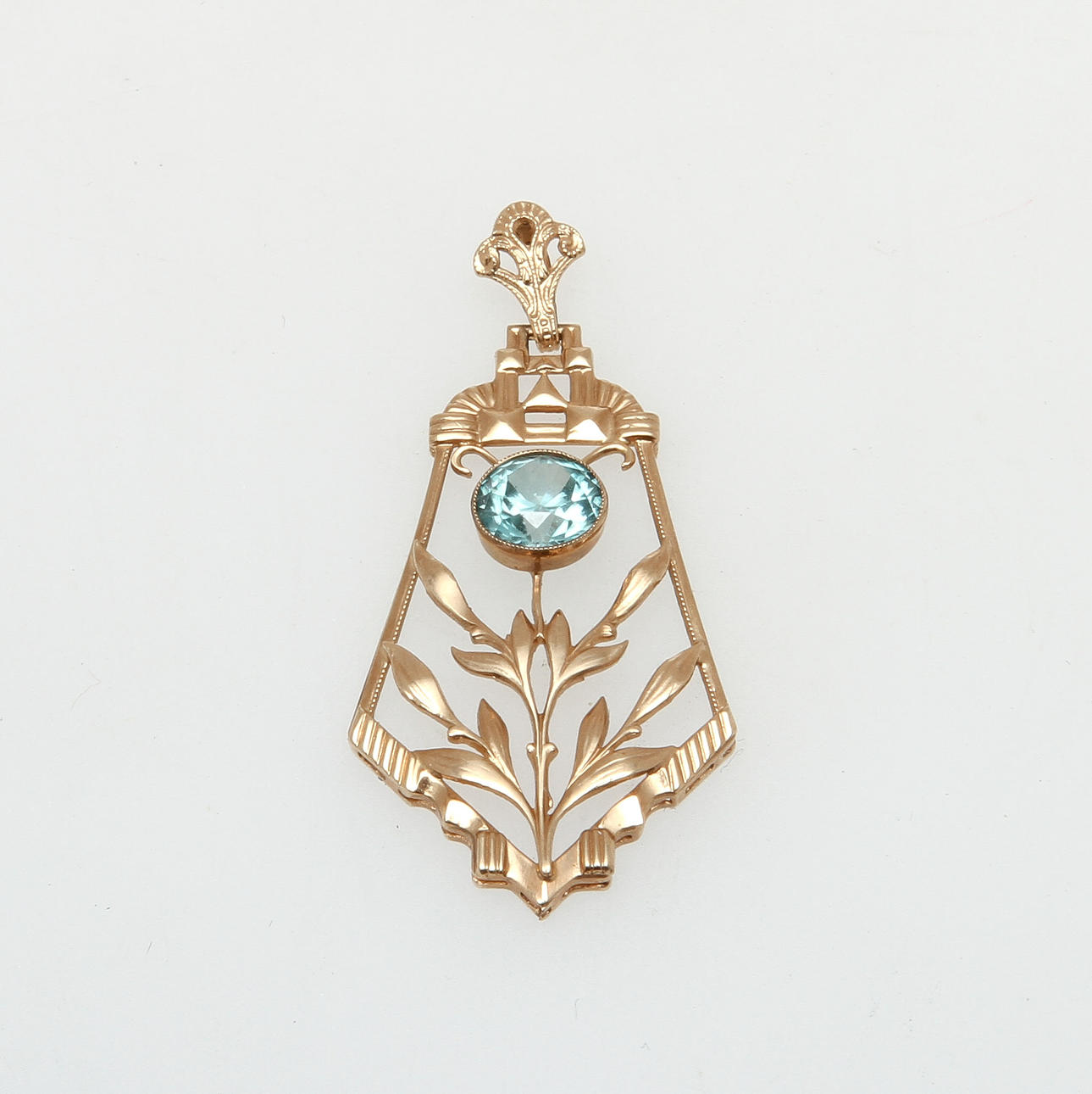 SMYCKEN, 3 delar, 14K samt 18K rödguld med stenar. Vikt 5,3 g.