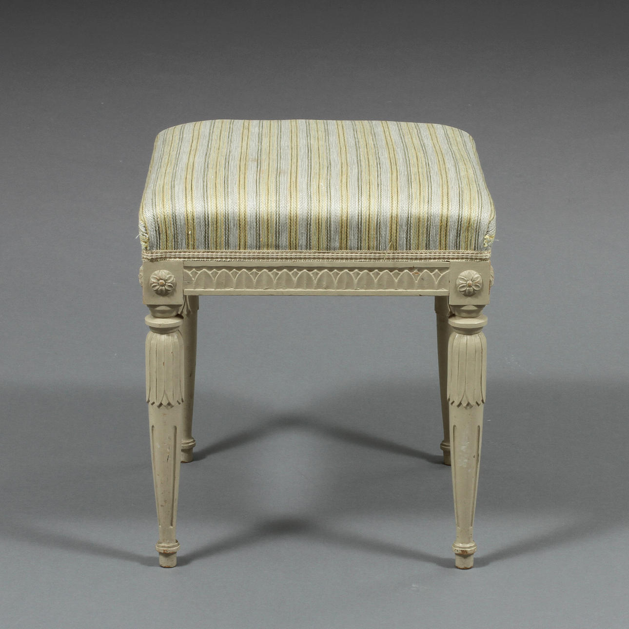 TABURETT, gustaviansk stil, 1900-tal.