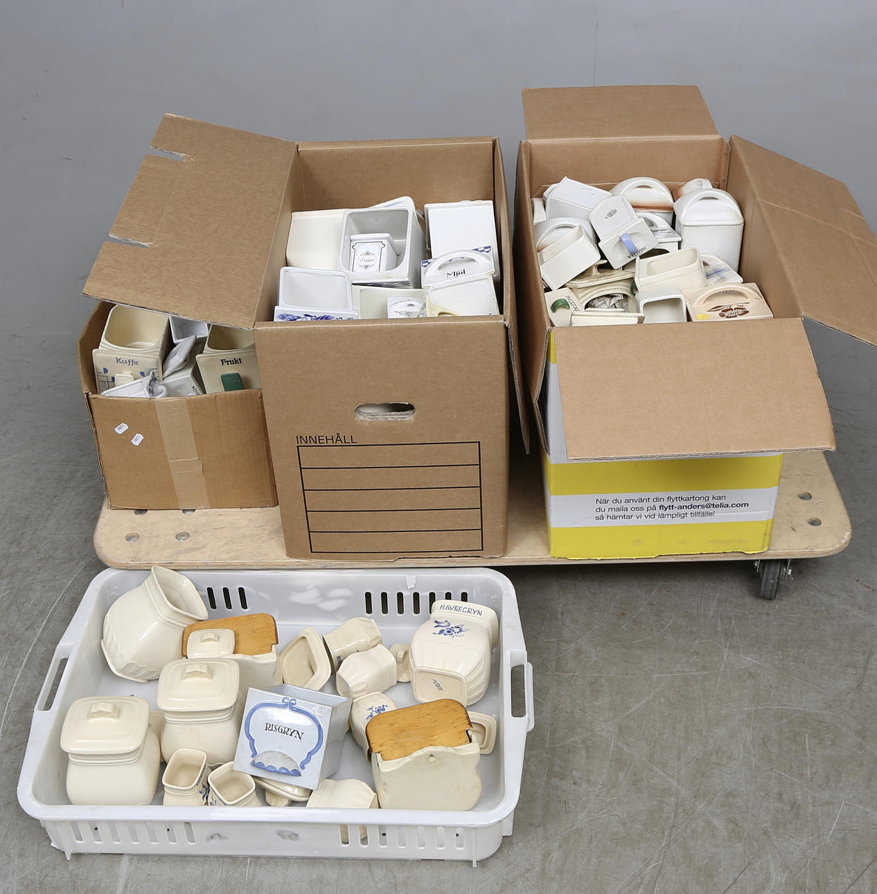 KRYDD- OCH SPECERIUPPSATSDELAR, bland annat Rörstrand.