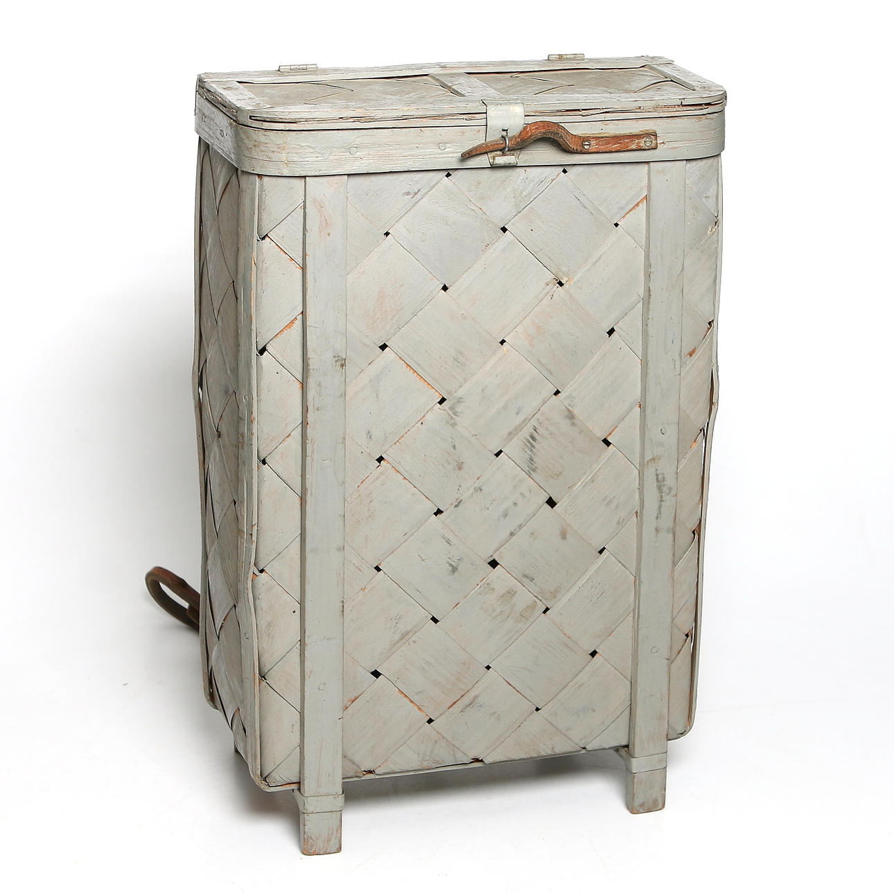 BÄRKONT, näver och läder, 1900-talets första hälft.