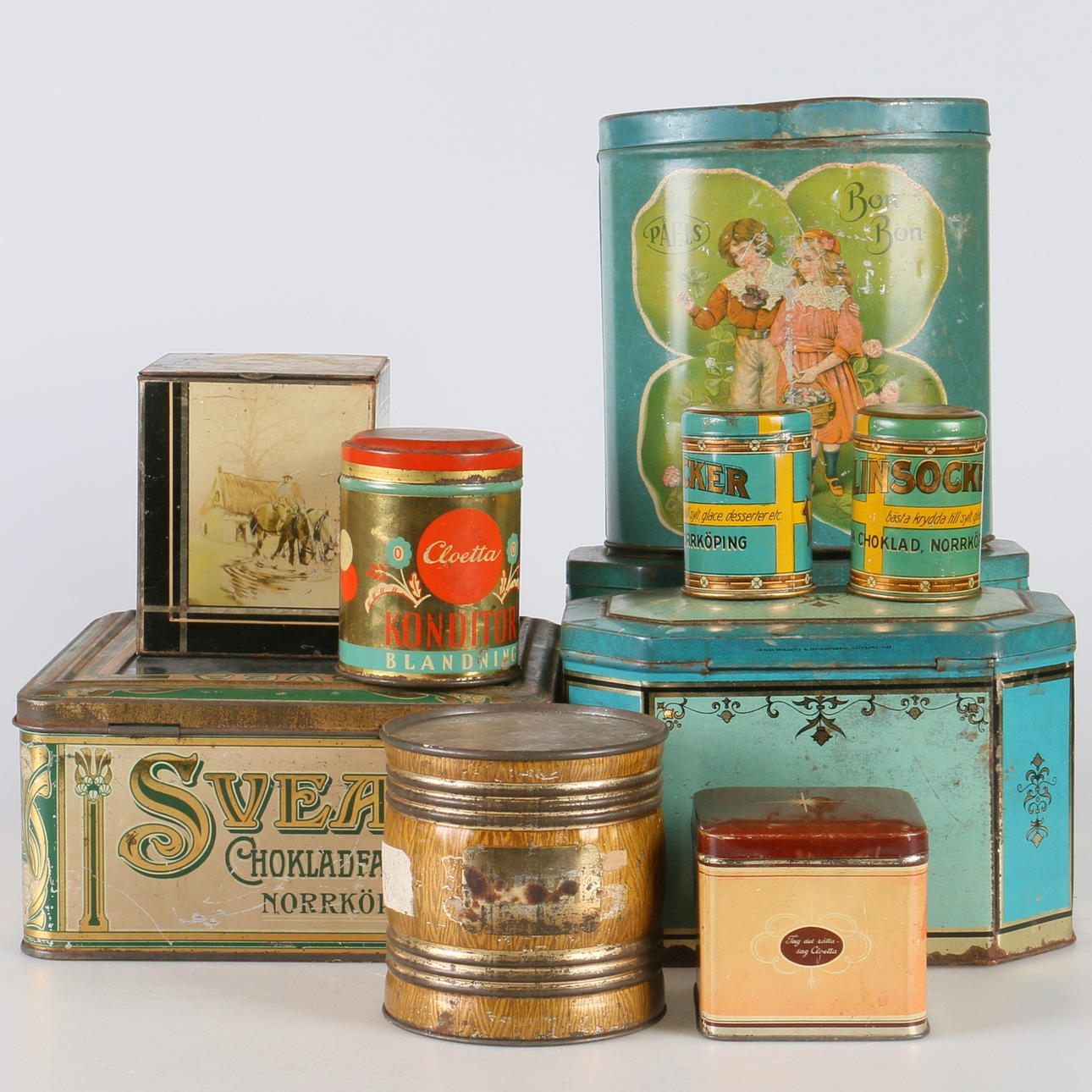 PLÅTBURKAR, 10 st. Delvis Göteborgskex, Cloetta konditorblandning och Svea Chokladfabrik, 1900-tal.