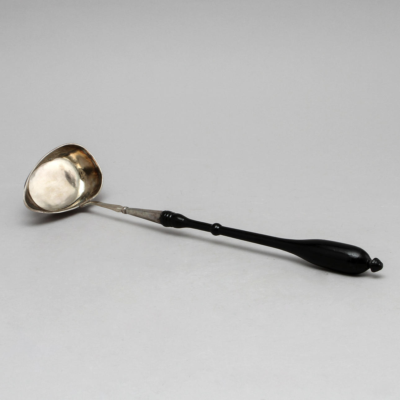 SOPPSLEV, silver, C.G Ekström, Arvika, 1840. Totalt ca 124 gram.