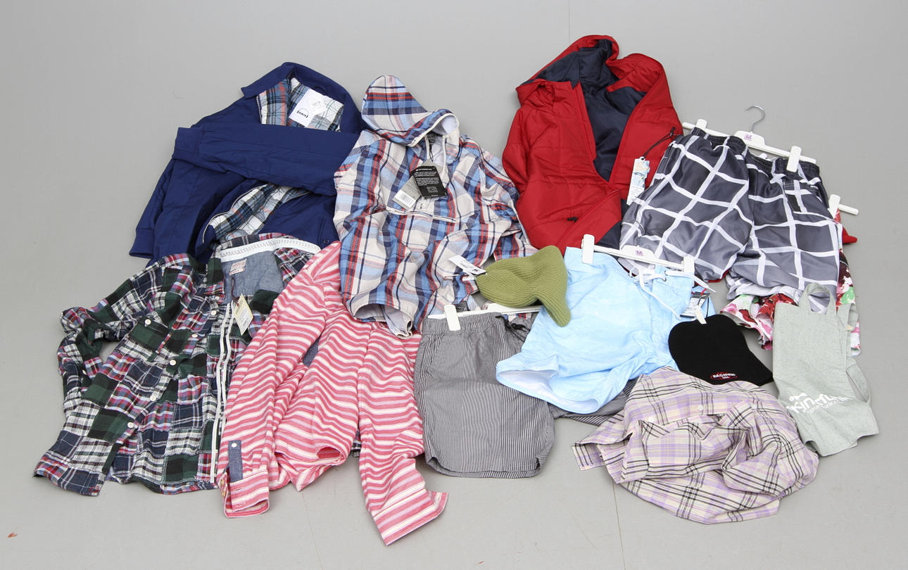 NYA KLÄDER, 16 del, storlek M/32, konkursen efter first aid.