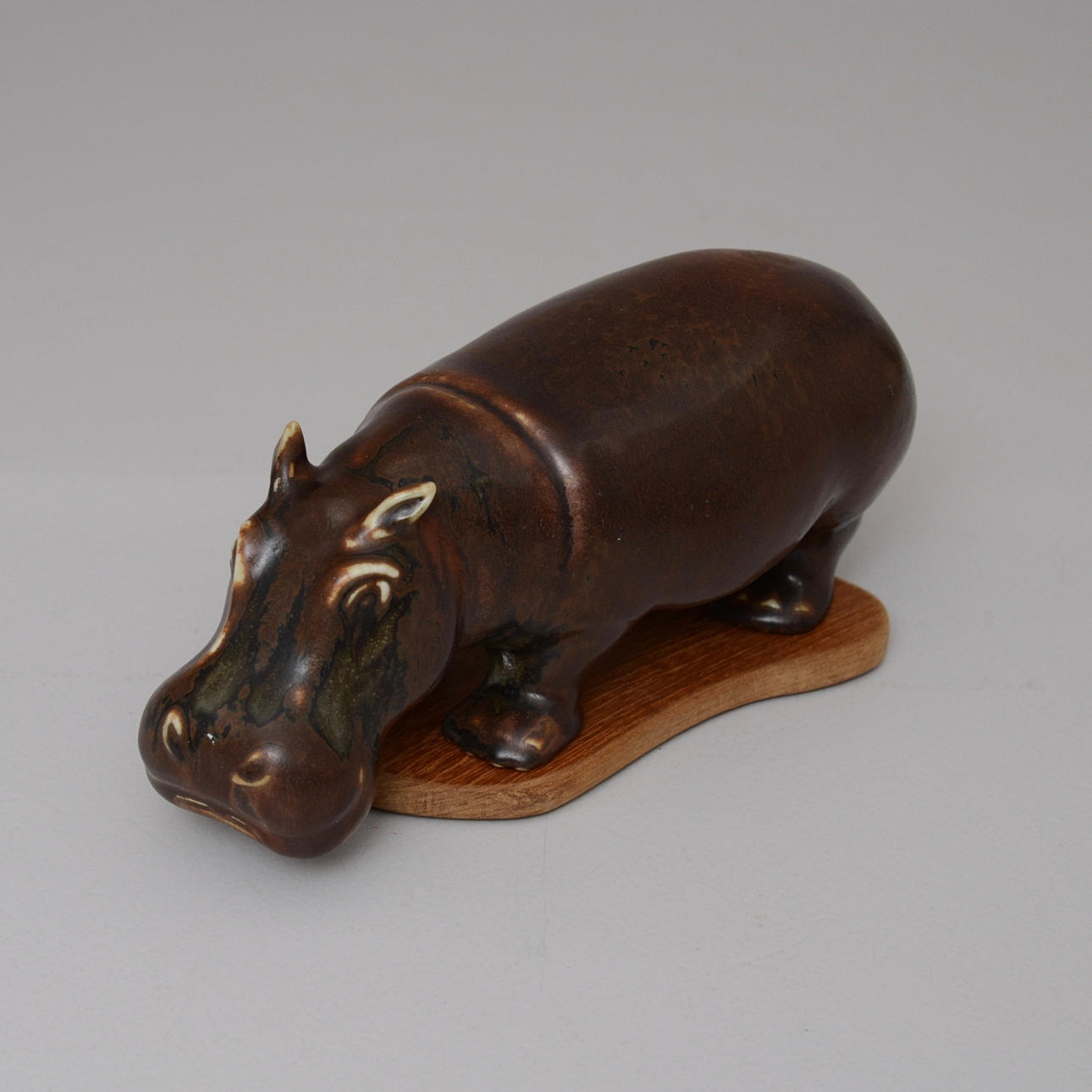 GUNNAR NYLUND. FLODHÄST, STENGODS.