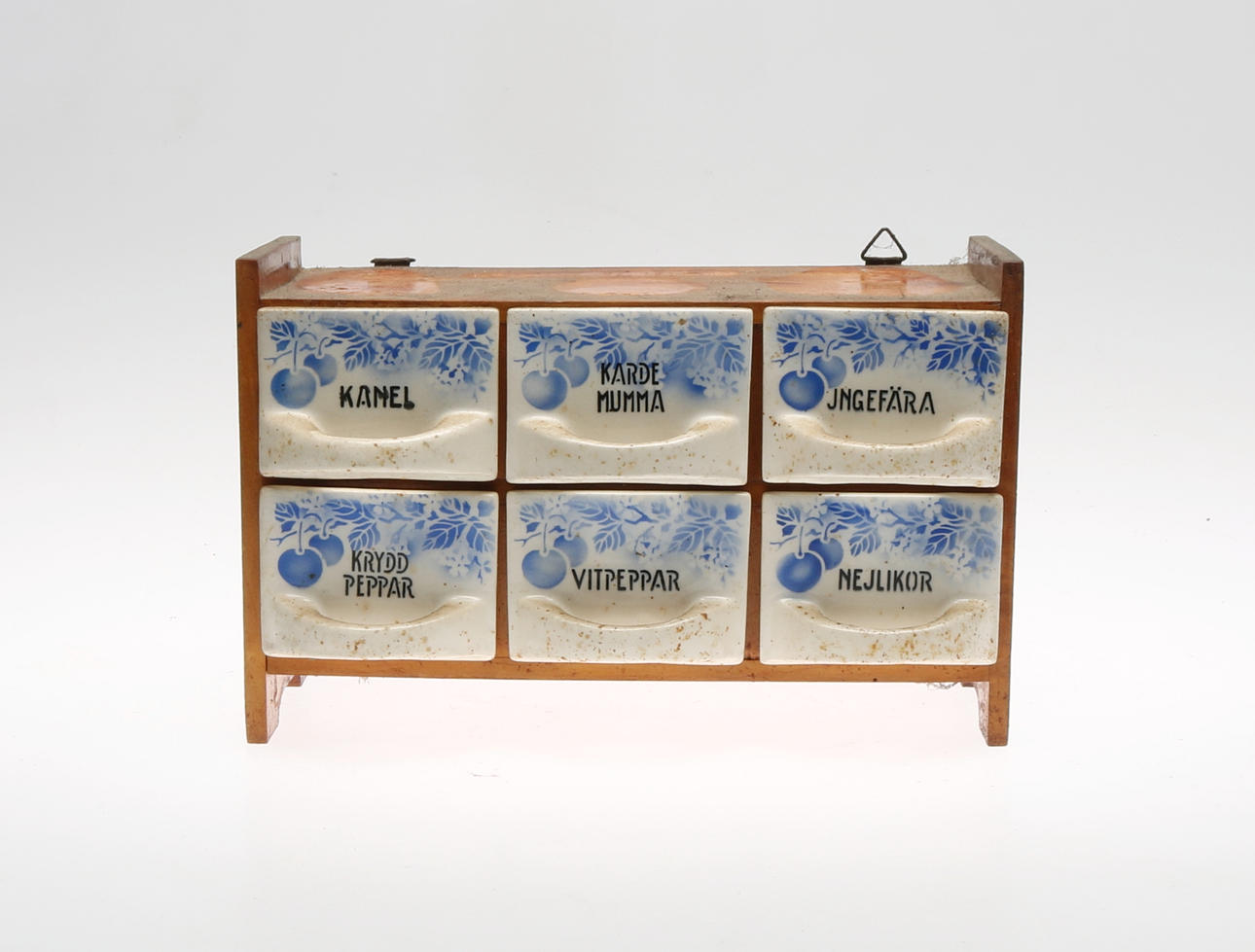 KRYDDHYLLA samt HYLLA, 1900-talets mitt.