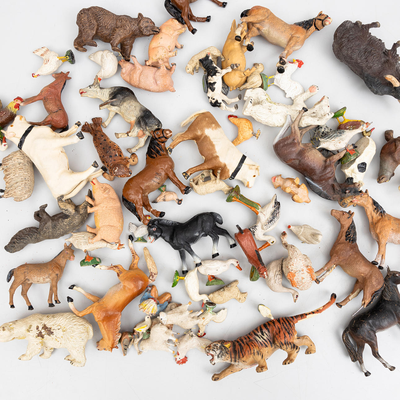 ELASTOLIN with several approx. 65 parts mostly domestic animals. Toys ...