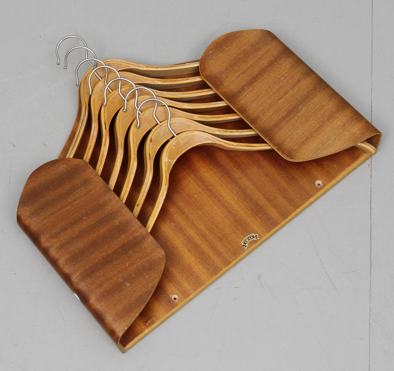 HÅLLARE med galjar. 1950-tal.