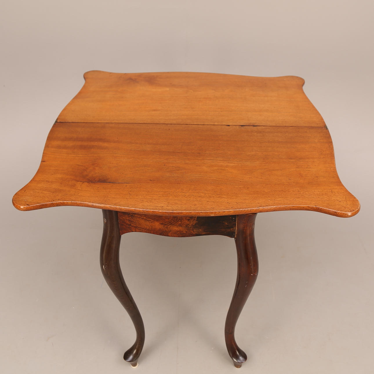 SPELBORD, nyrokokostil, 18-/1900-tal.