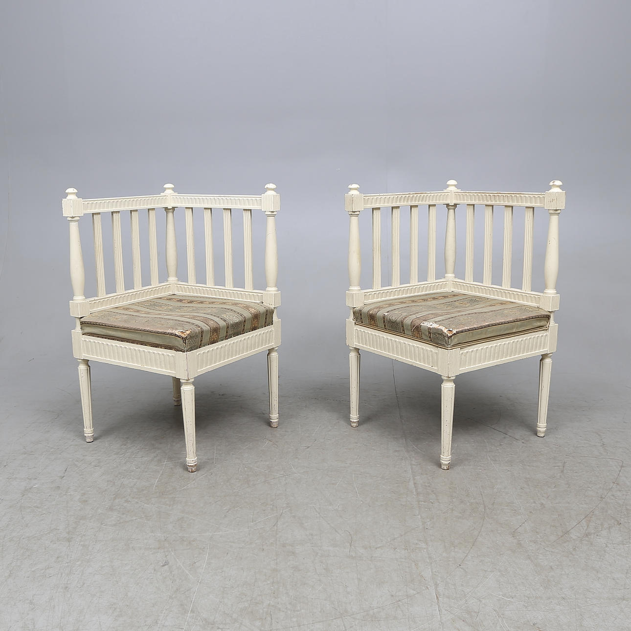 STOLAR alternativt SOFFA, gustaviansk stil, 1920-tal.