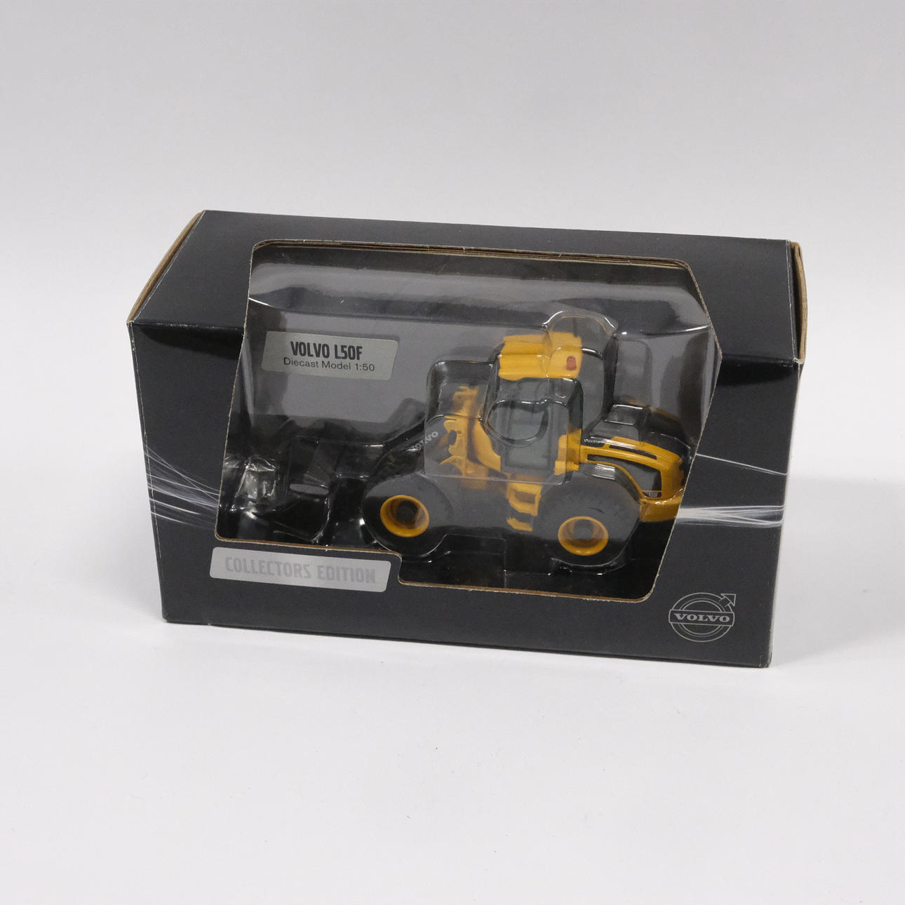 MODEL CARS, 7 WORK VEHICLES, VOLVO, COLLECTORS EDITION, SCALE 1:50