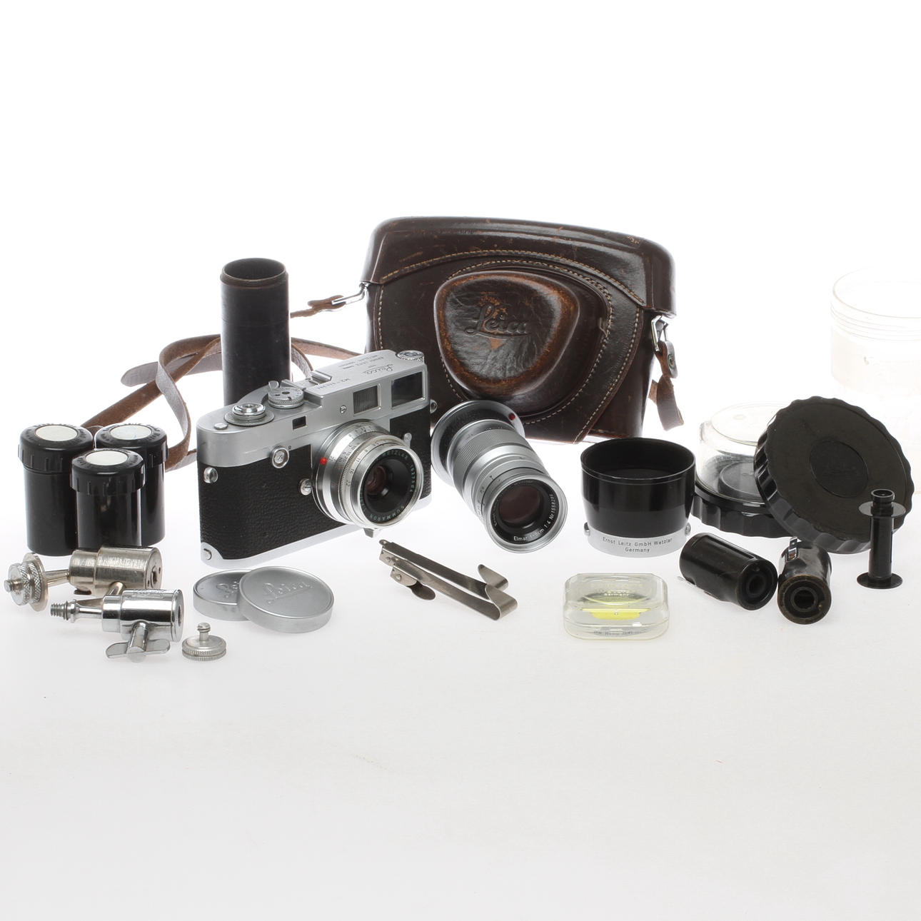 KAMERA, LEICA M2-944394 DBP ERNST LEITZ WETZLAR GMBH GERMANY.