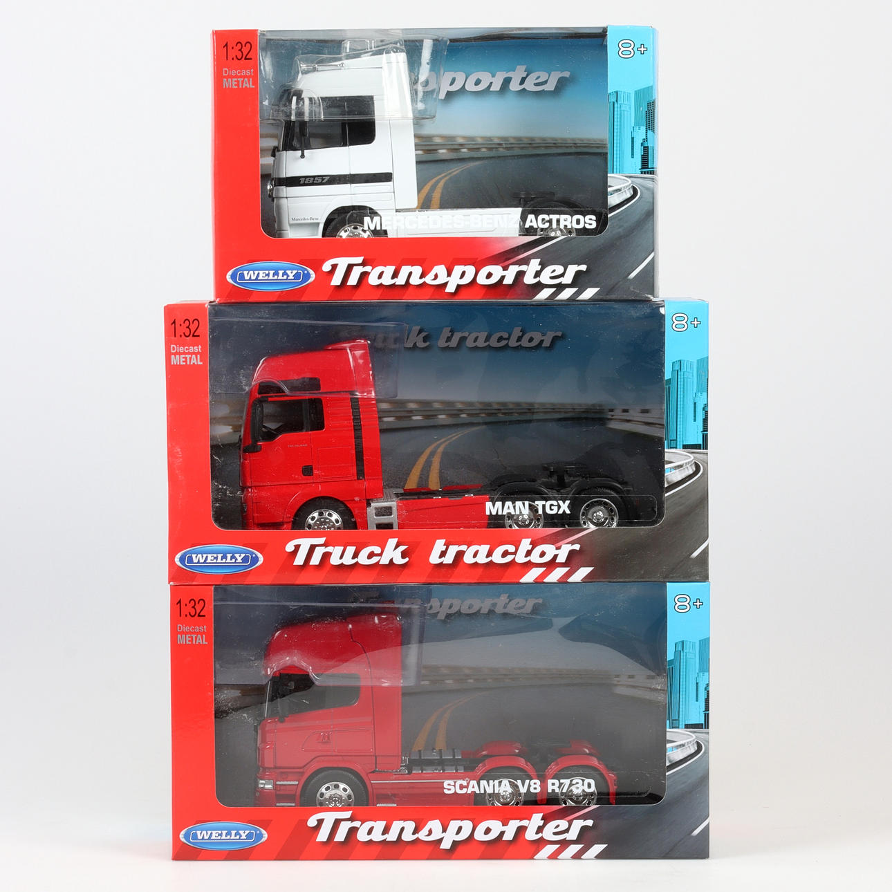MODEL TRUCKS, 3 pcs, Welly, scale 1:32.