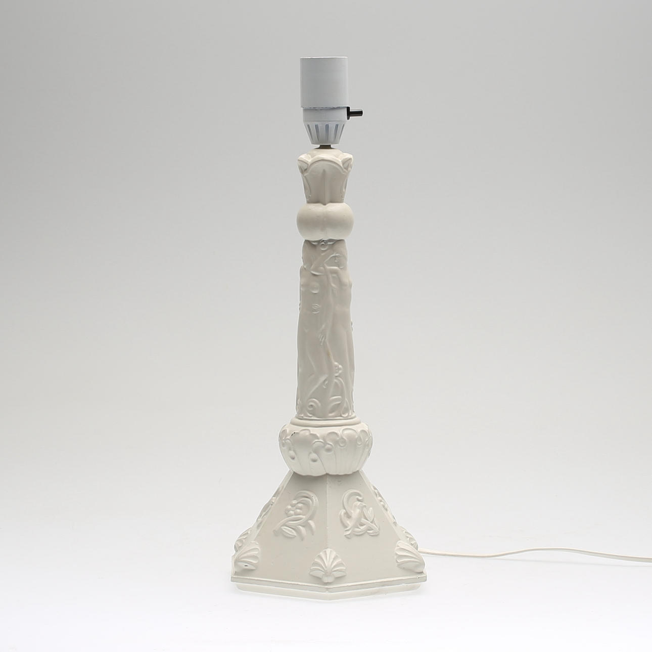 BORDSLAMPA, målad metall, Art Deco, 1920-/30-tal.