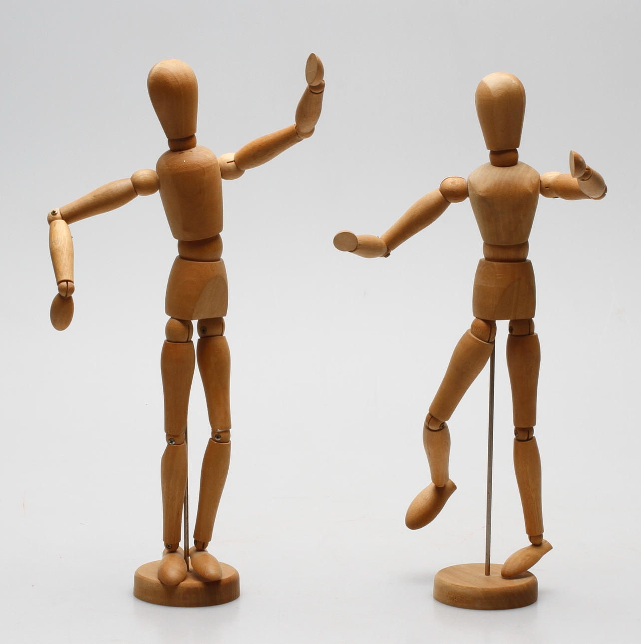 MODELLDOCKOR, 2 st, trä, 1900/2000-tal.