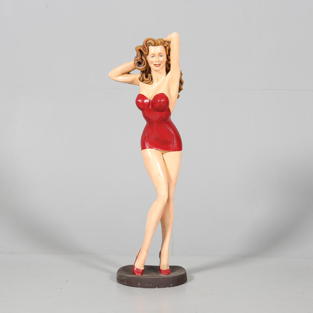 STATUE Molding Pulp Pinuppa.