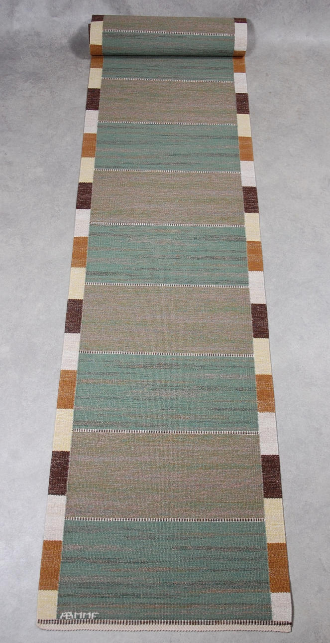 MÄRTA MÅÅS FJETTERSTRÖM. MATTA, Röllakan" Malmstensgångmatta " 580 x 90, signerad AB MMF, komponerad 1934, nyskick.