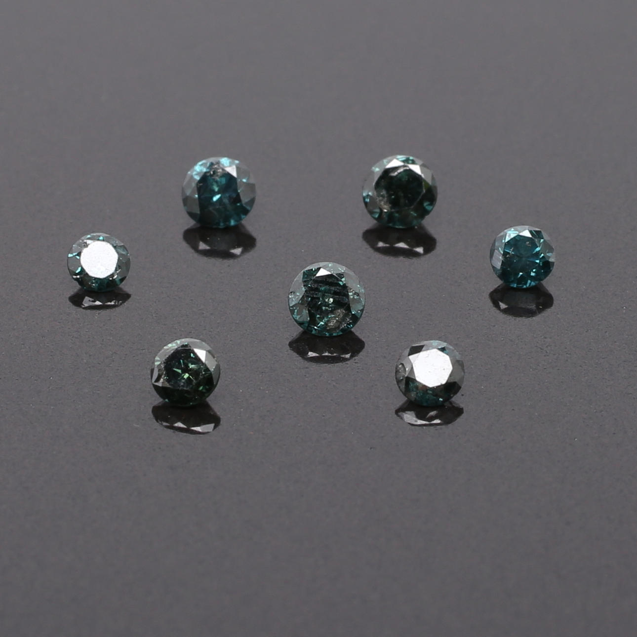 DIAMANT, blå, 7 st, brilliant slipade, 1,03 ct.