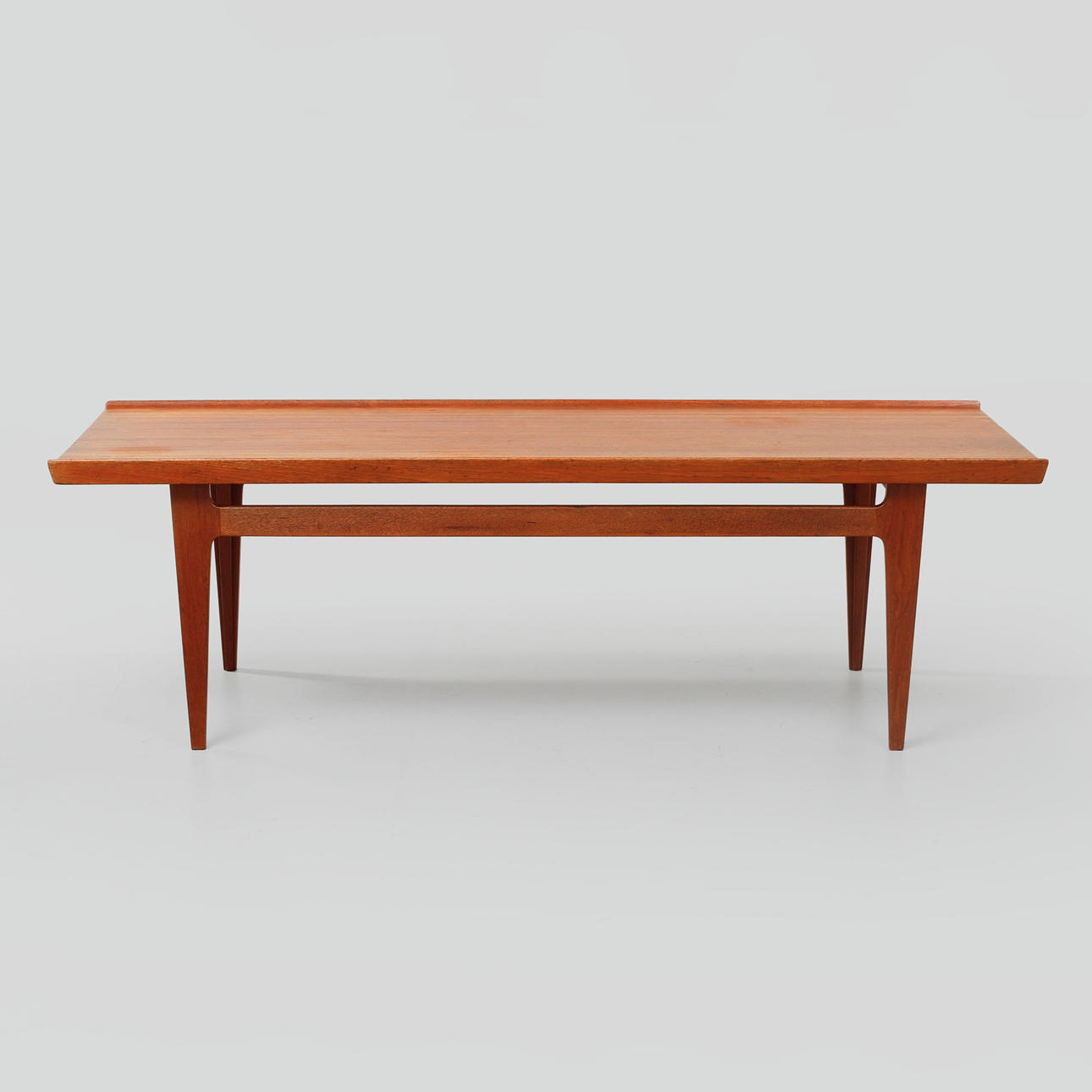 FINN JUHL. Coffee table, tray marked ex.