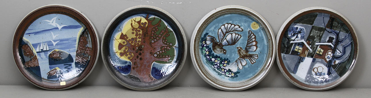 VÄGGTALLRIKAR, 4 st, stengods, Gösta Millberg, Rörstrand, sign.