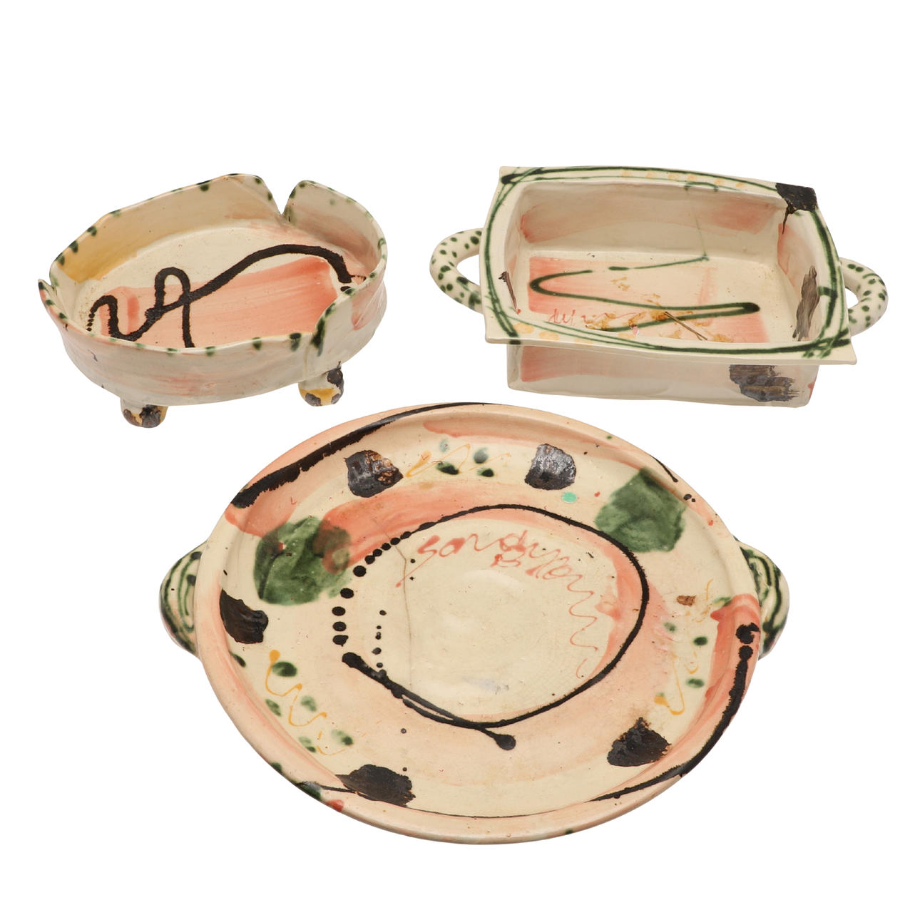 SANDY BROWN (B 1946). THREE LARGE STUDIO POTTERY DISHES.