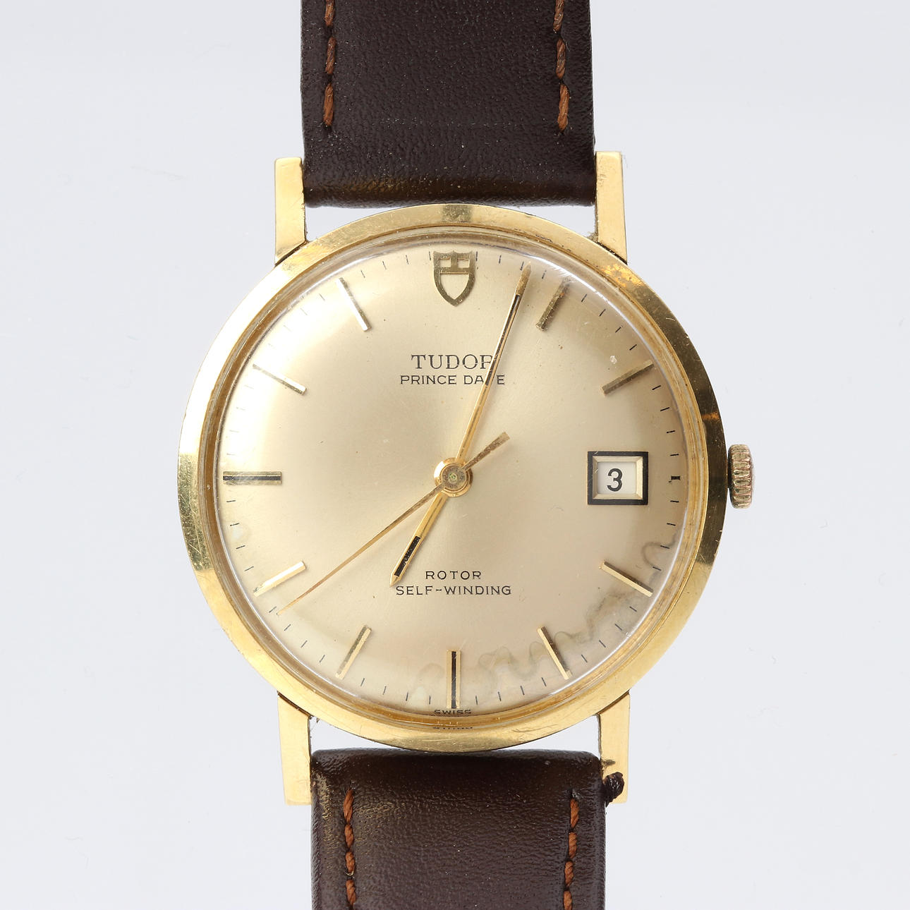 TUDOR PRINCE DATE, WRISTWATCH. Case in 18k gold, automatic.