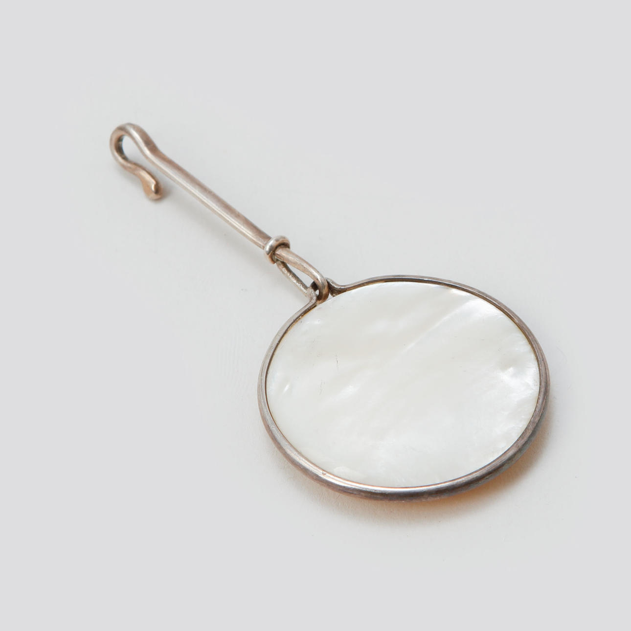 VIVIANNA TORUN BÜLOW-HÜBE. Pendant, silver and mother of pearl ...