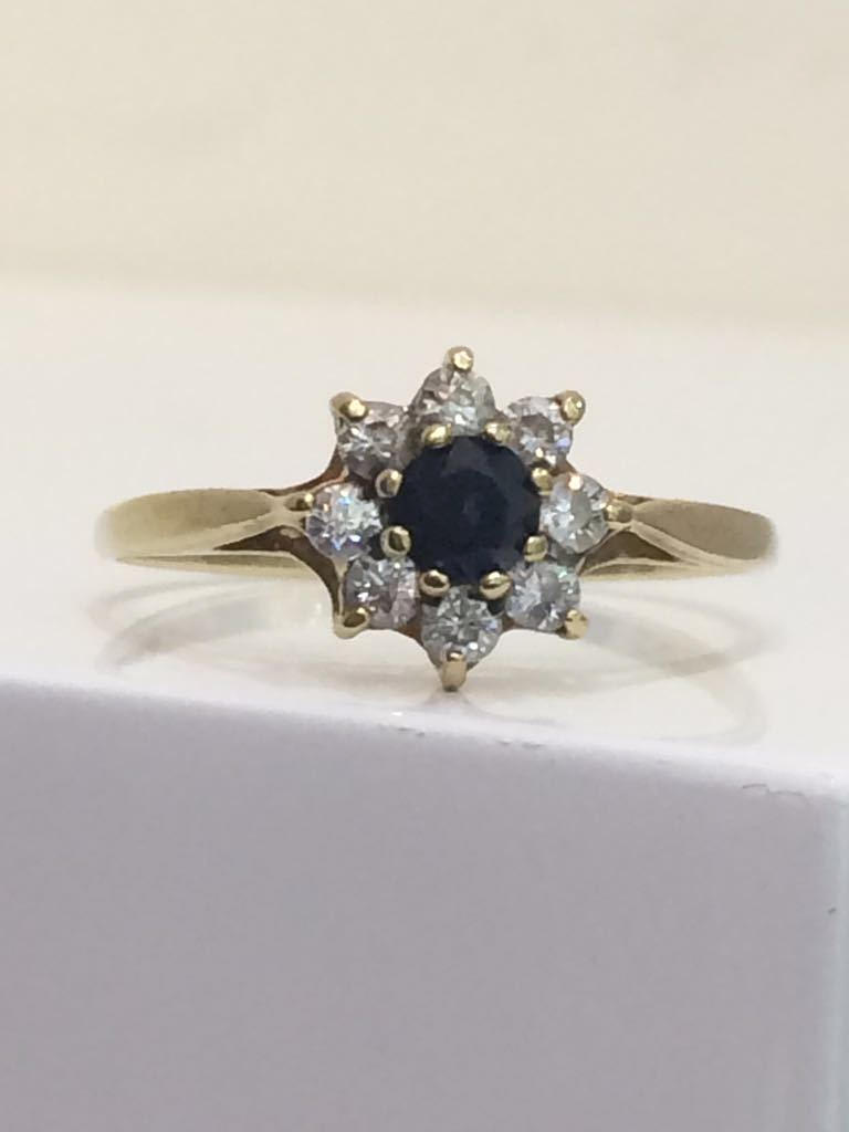 SAFIR KLUSTER RING.