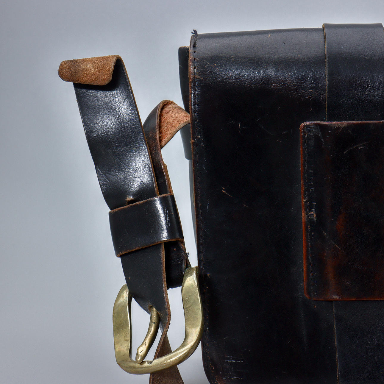 Sacoche vintage en cuir Genuine Leather Made in France John Jessel