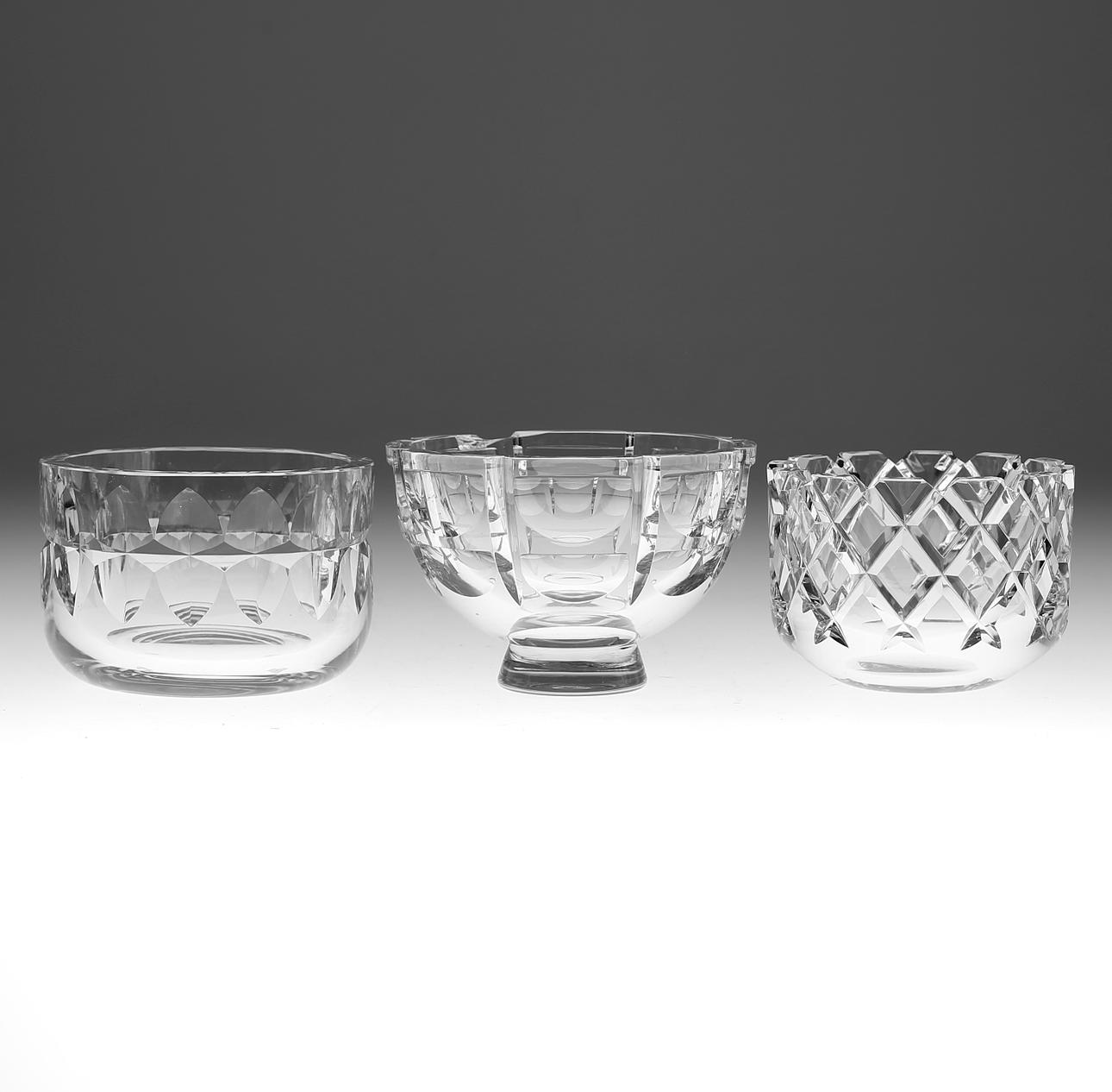 SKÅLAR, 3 st, glas, Simon Gate, Göran Wärff och Gunnar Cyrén, Kosta och Orrefors, signerade.