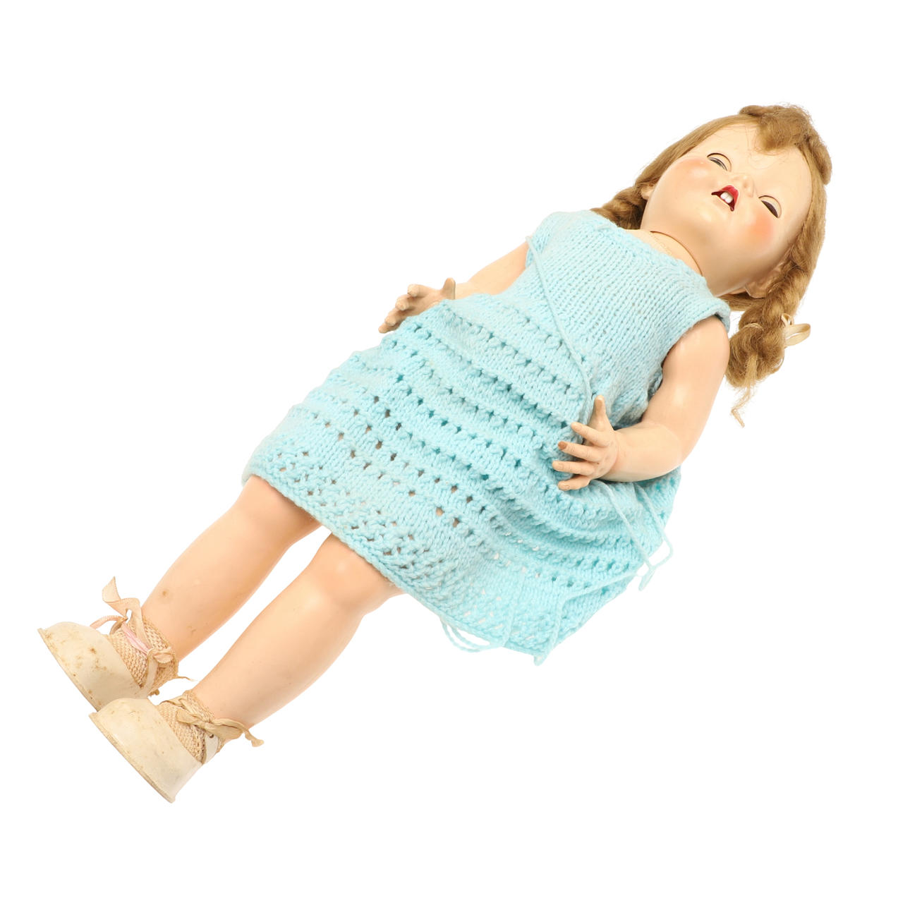 *** A LARGE PEDIGREE 'WALKING' DOLL.