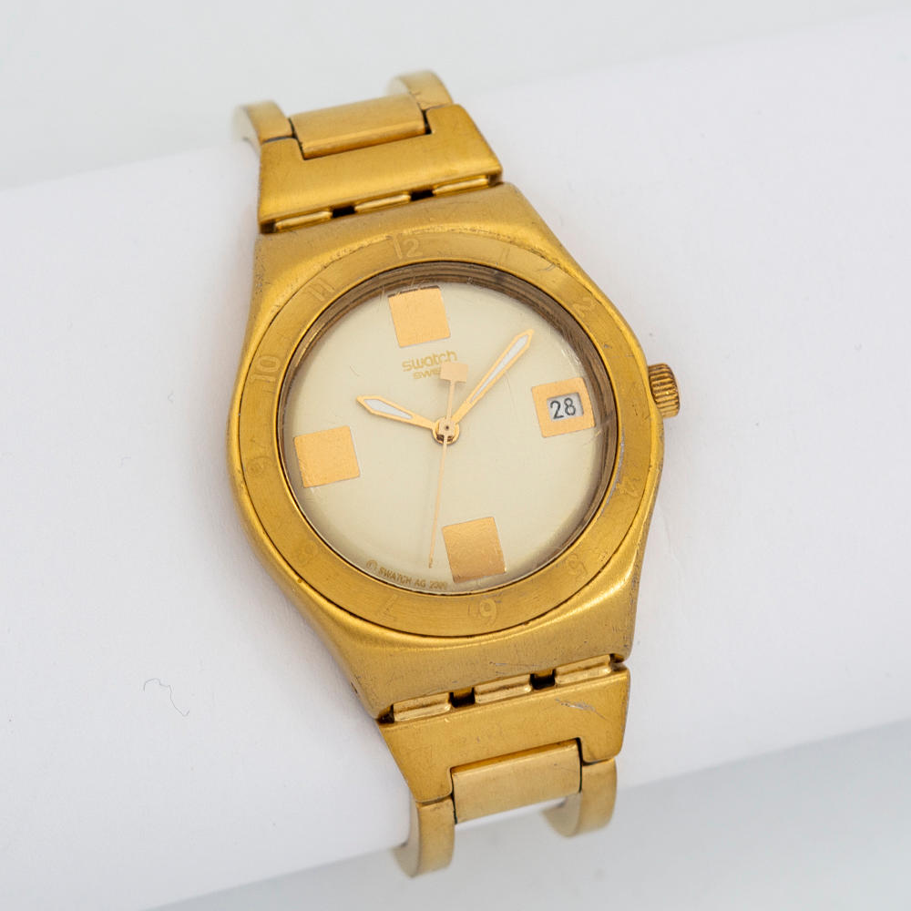 Swatch Irony Gold Dial Gold-plated Ladies Watch YSG141G 