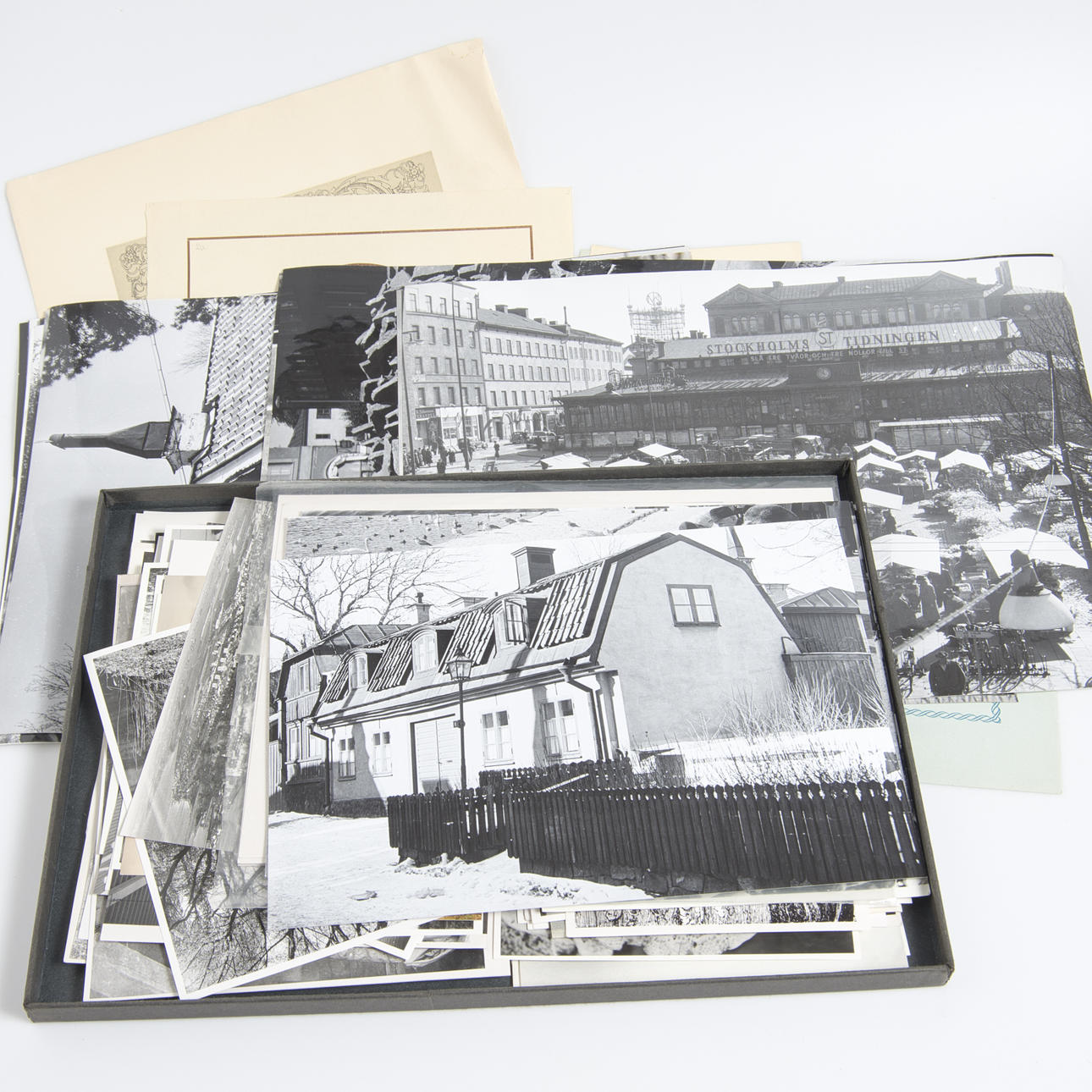 BENGT BLOM. Fotografier samt diplom.