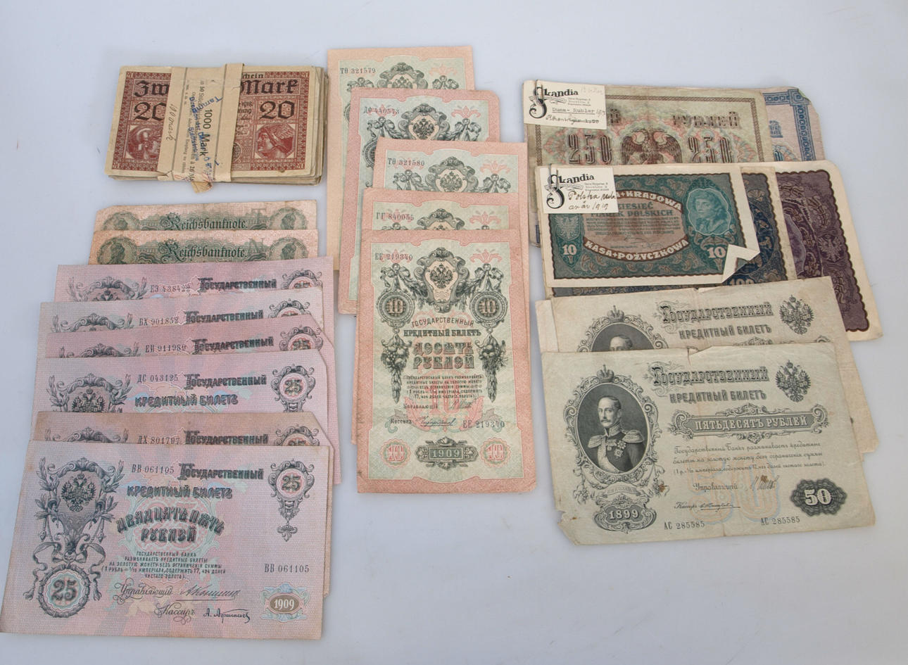 SEDLAR, cirka 70 stycken, diverse länder.