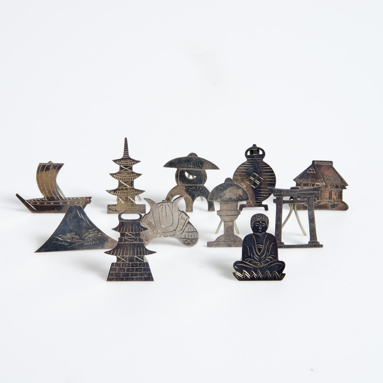 PLACERINGSKORTS-HÅLLARE, 11 stycken, silver, märkta Stering, Okubo.