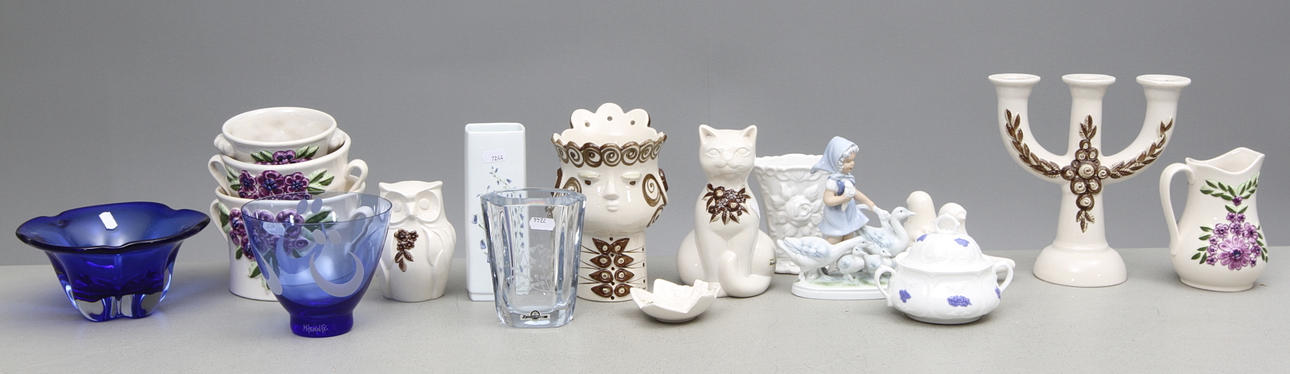 KERAMIK och GLAS, bl.a. Rosa Ljung, Reijmyre.