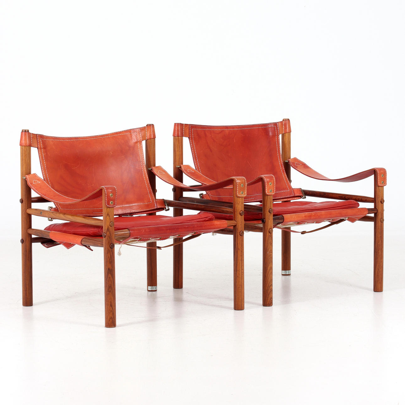ARNE NORELL. Fåtöljer, 1 par, "Sirocco", jakaranda, formgivna 1964, Arne Norell Möbel AB. 1960-tal.