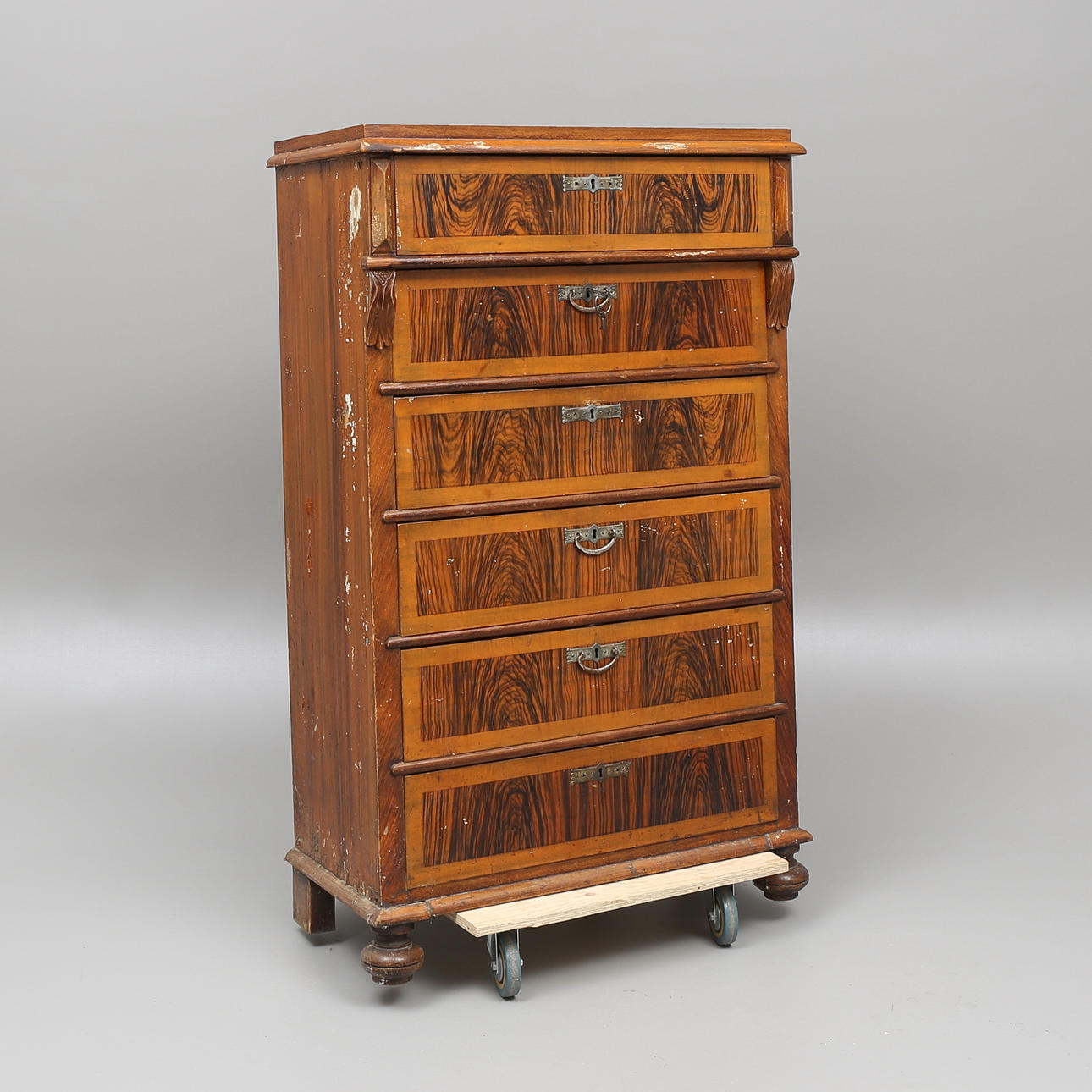 BYRÅ, 6-lådig, ådringsmålad, 1800/1900-tal.